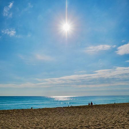 Solymar Beach Condos Cancún Eksteriør billede