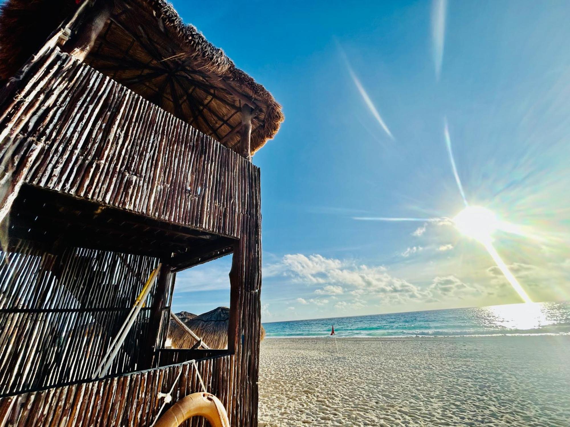 Solymar Beach Condos Cancún Eksteriør billede