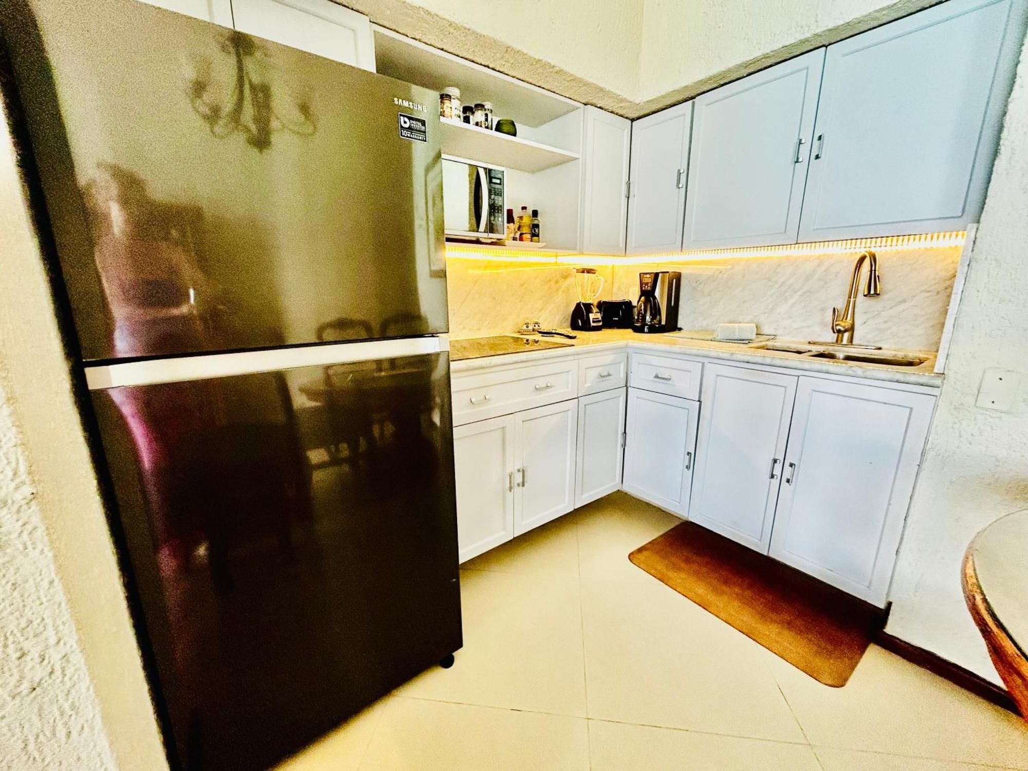 Solymar Beach Condos Cancún Eksteriør billede
