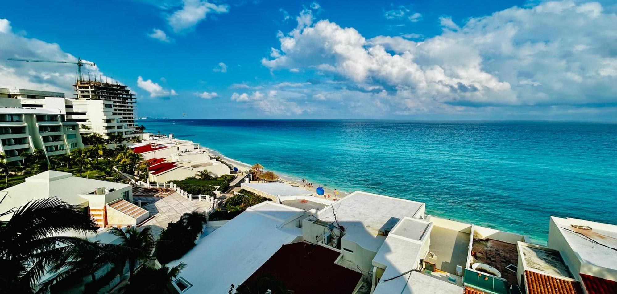 Solymar Beach Condos Cancún Eksteriør billede